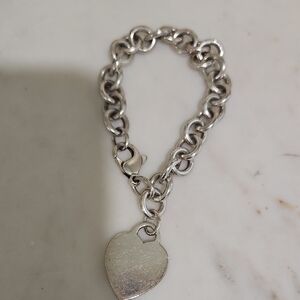 Tiffany & Co Silver Chain-Link Heart Charm Bracelet